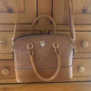 Gloria Vanderbilt handbag